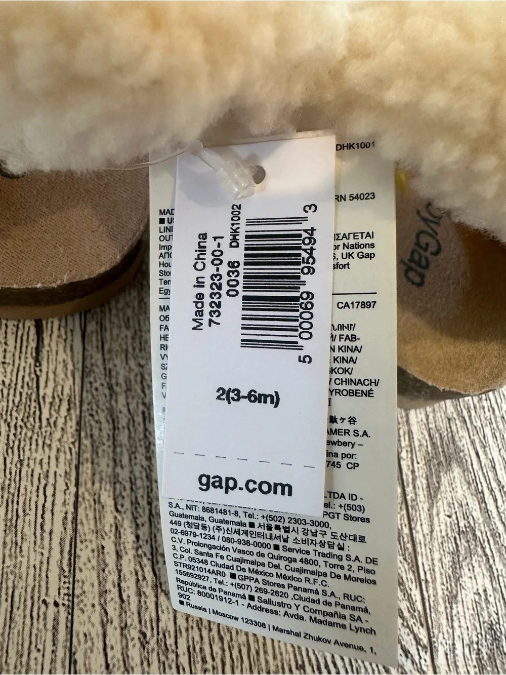 New! BabyGap Cozy Cream Sherpa Kids Slip-On Shoes size 3-6 months